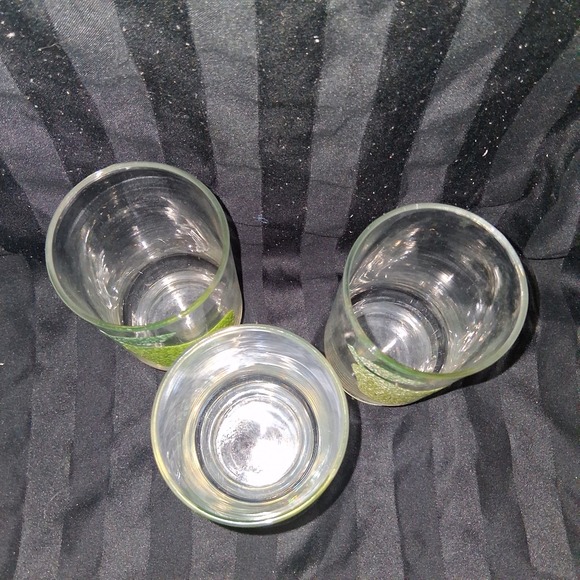 Set Of 3 Vintage Textured Fruit Motif Green Pear 5" Glass Tumblers - Picture 3 of 7